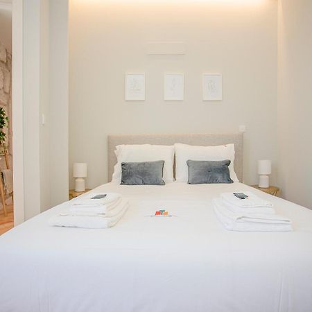 Liiiving In Porto - Aliados Stone Apartment Exterior foto
